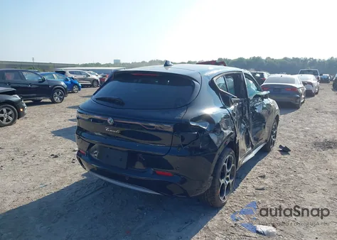 2024 Alfa Romeo Tonale Ti Eawd from USA, damaged, VIN ZASPATCW7R3041318